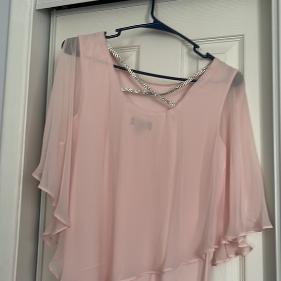 Dress - Picture 2 of 4